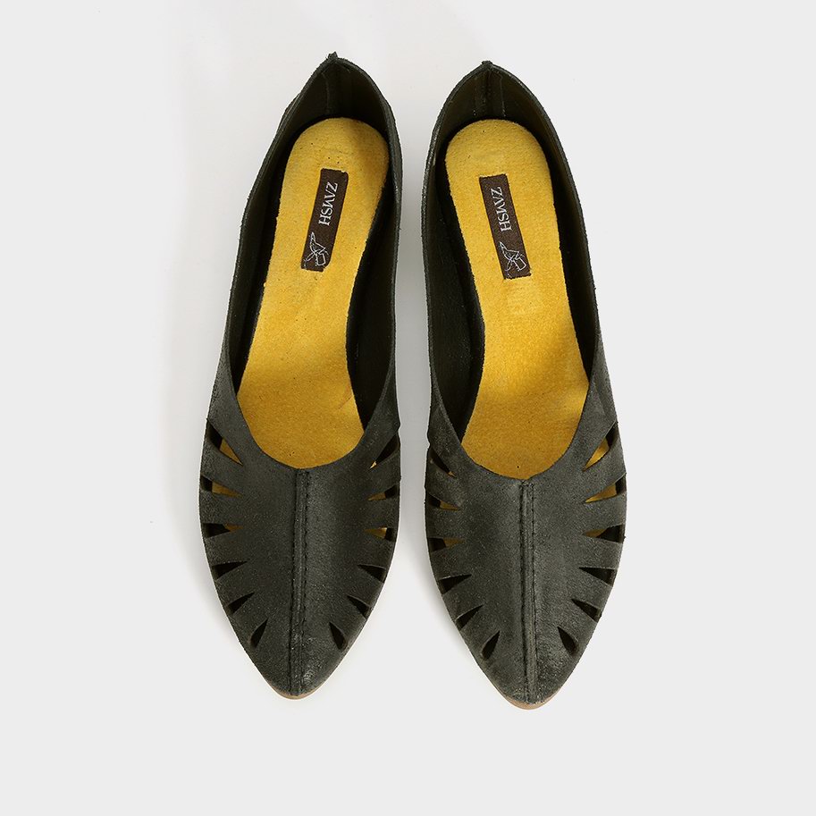 נעלי סירה מעור חיתוכי לייזר – דגם מיכל