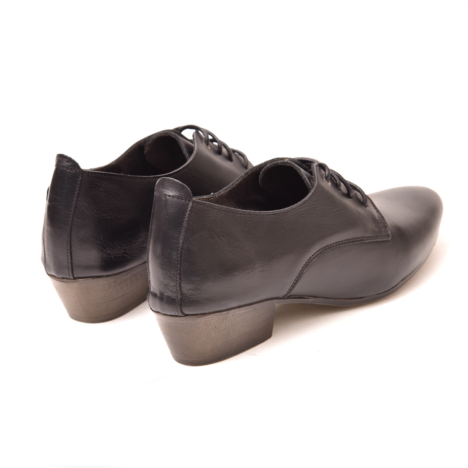 נעלי וינטאג' מחודדות מעור – דגם מיכאלה