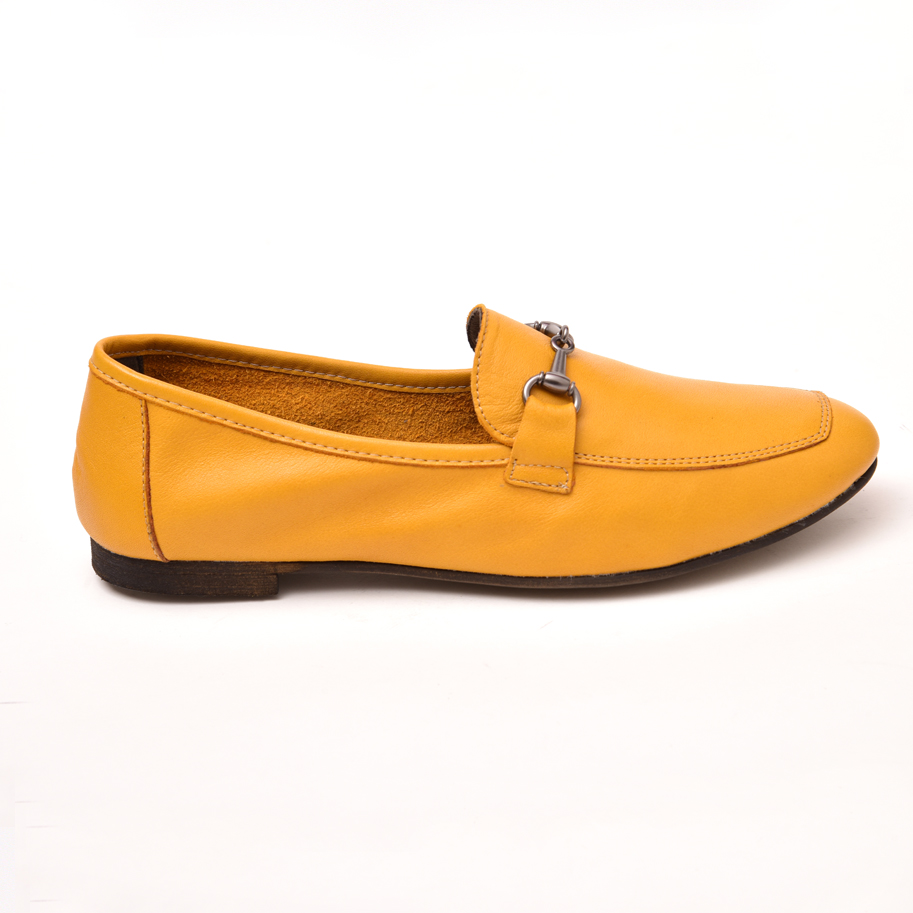 נעלי מוקסין עור עם אבזם – דגם קייטי