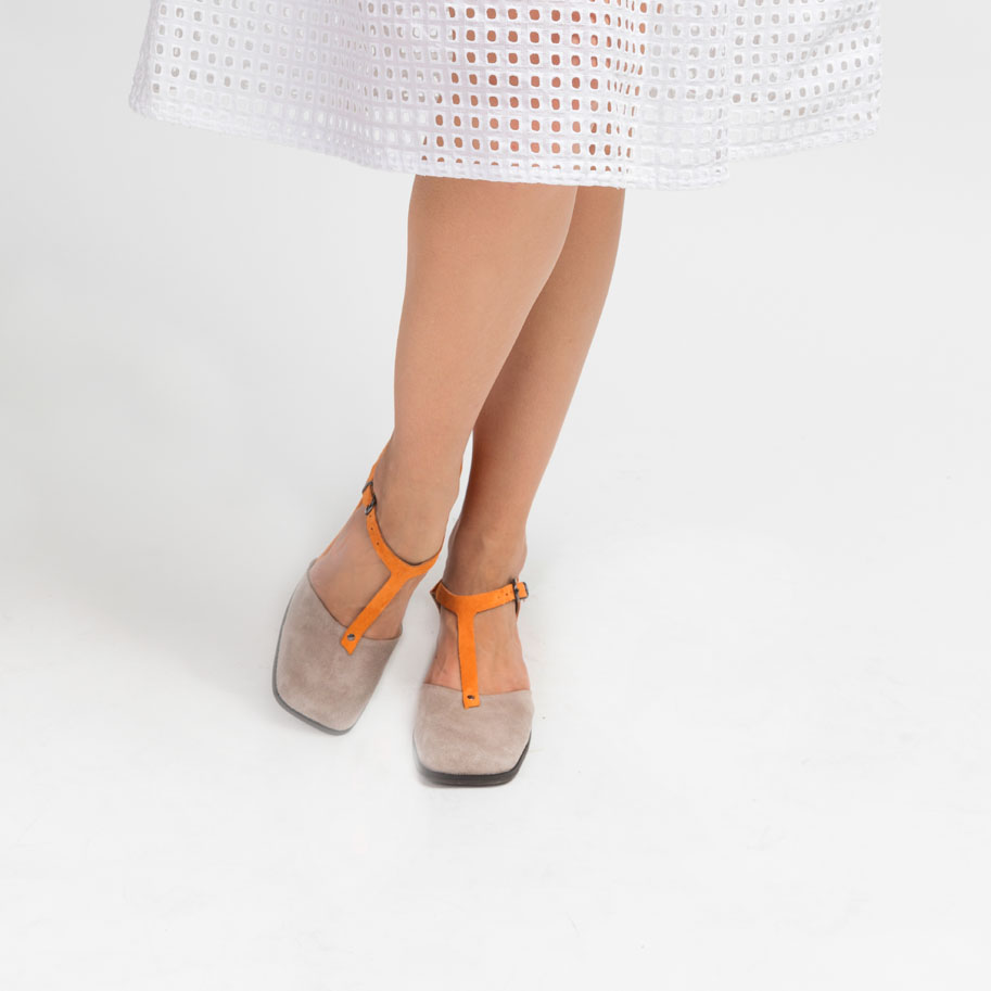 נעלי בובה זמש מרובעות – דגם לולה