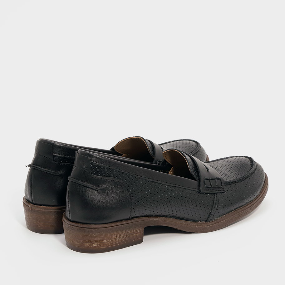 נעלי מוקסין מעור הדפס חירורים – דגם קליאו