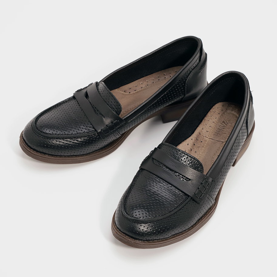 נעלי מוקסין מעור הדפס חירורים – דגם קליאו