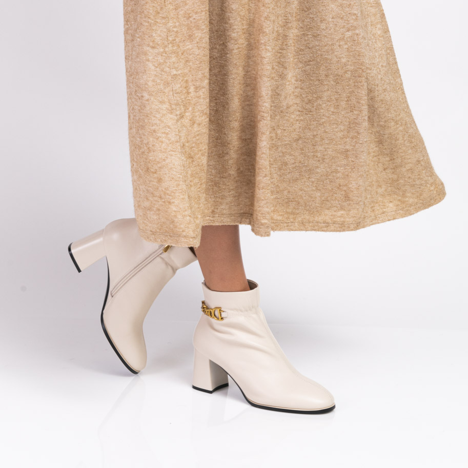 מגפיים עור עם שרשרת זהב – דגם דוריאן