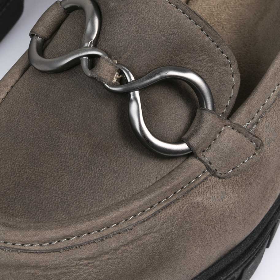 נעלי מוקסין מעור עם עקב – דגם זוהר